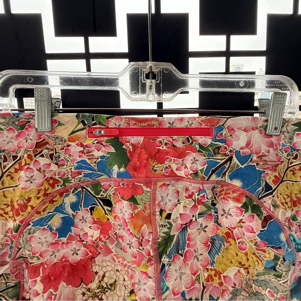 🔥 Hard-to-Find SeaWheeze 2018 On Pace Top & Leggings Set in Floral Coral - Picture 6 of 12